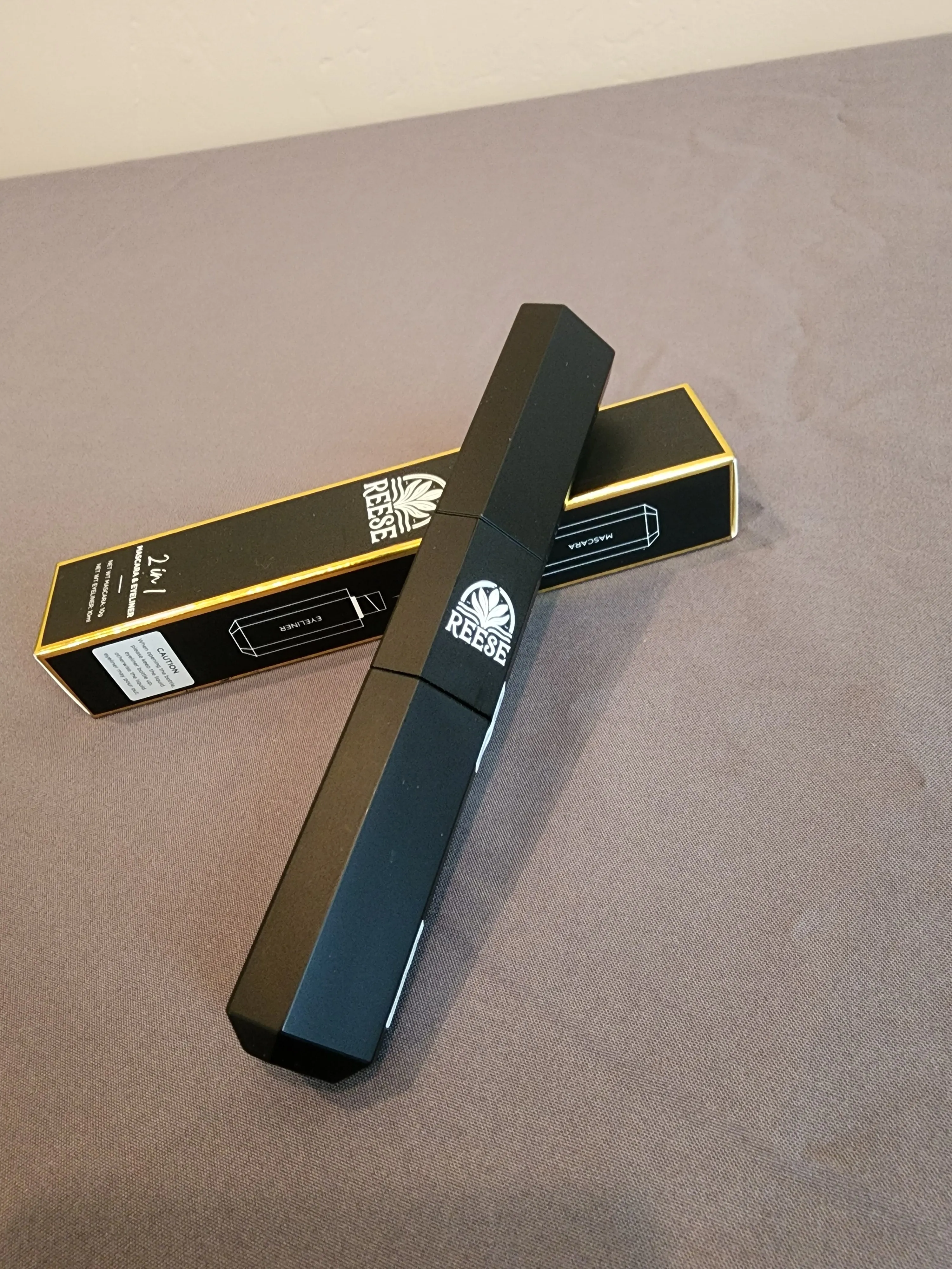 2-in-1 Mascara & Eyeliner|Bold Volume|Precise Lines |All Day Wear|Smudge-Proof|Waterproof|Perfect for Glam Look|Long Lasting|Volumizing|Lengthening|Thickening|Long-Wearing