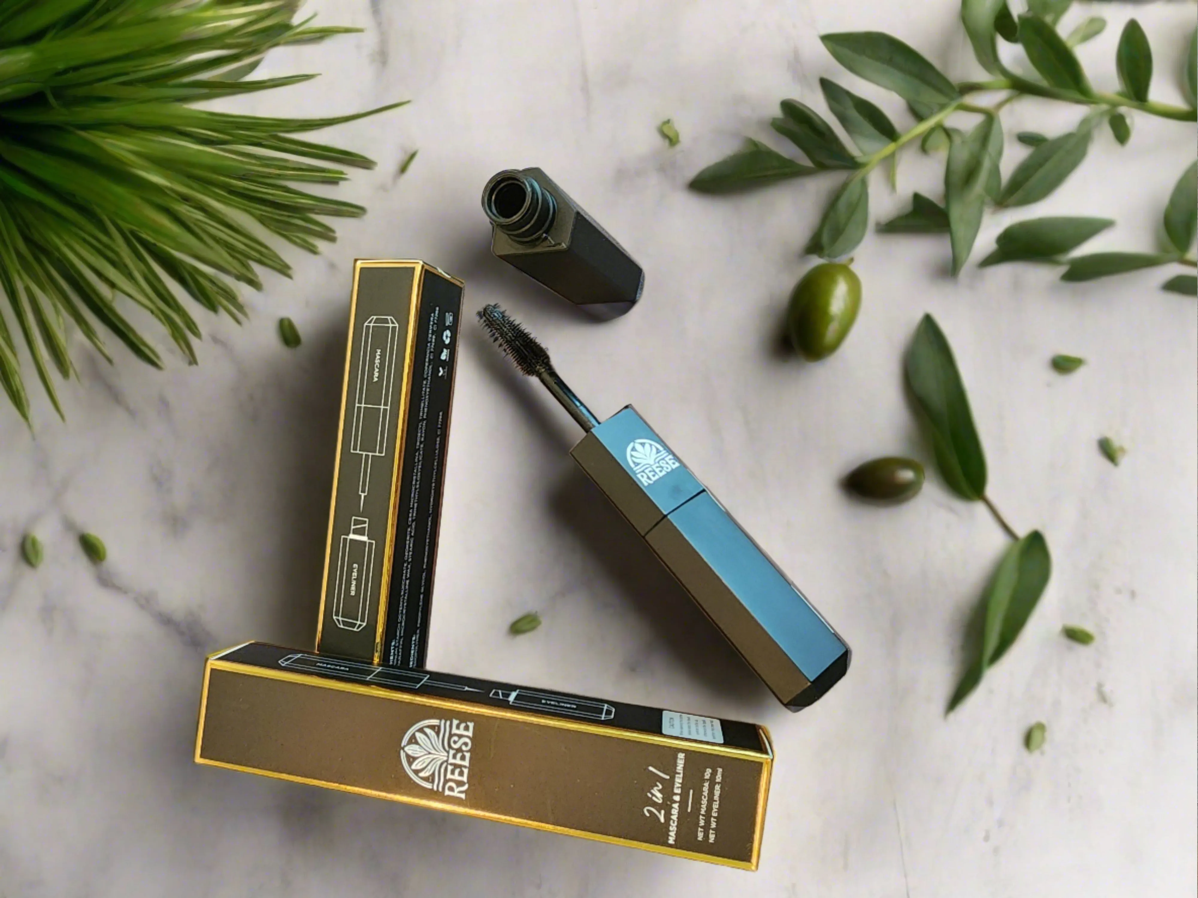 2-in-1 Mascara & Eyeliner|Bold Volume|Precise Lines |All Day Wear|Smudge-Proof|Waterproof|Perfect for Glam Look|Long Lasting|Volumizing|Lengthening|Thickening|Long-Wearing